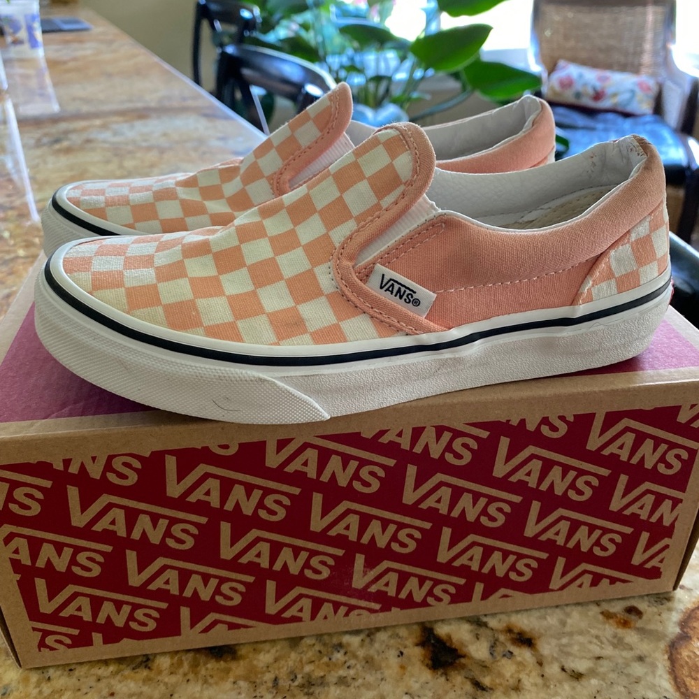 Girls pink checked Vans